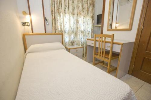 Hostal Lizana 2 Huesca Zimmer foto